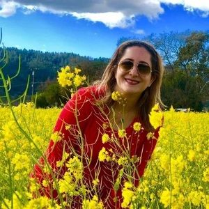 Meet your Posher, Mojdeh